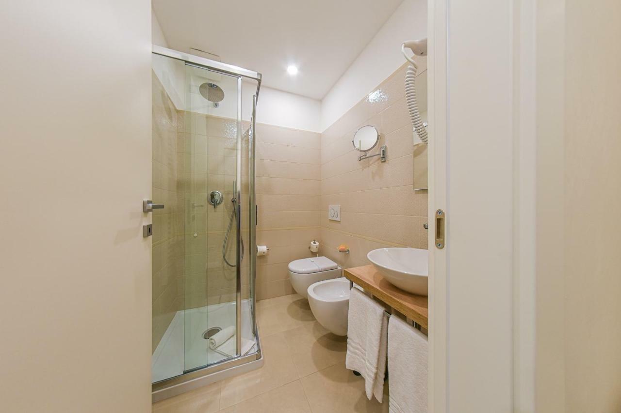 B&B H68 Alassio Exterior photo